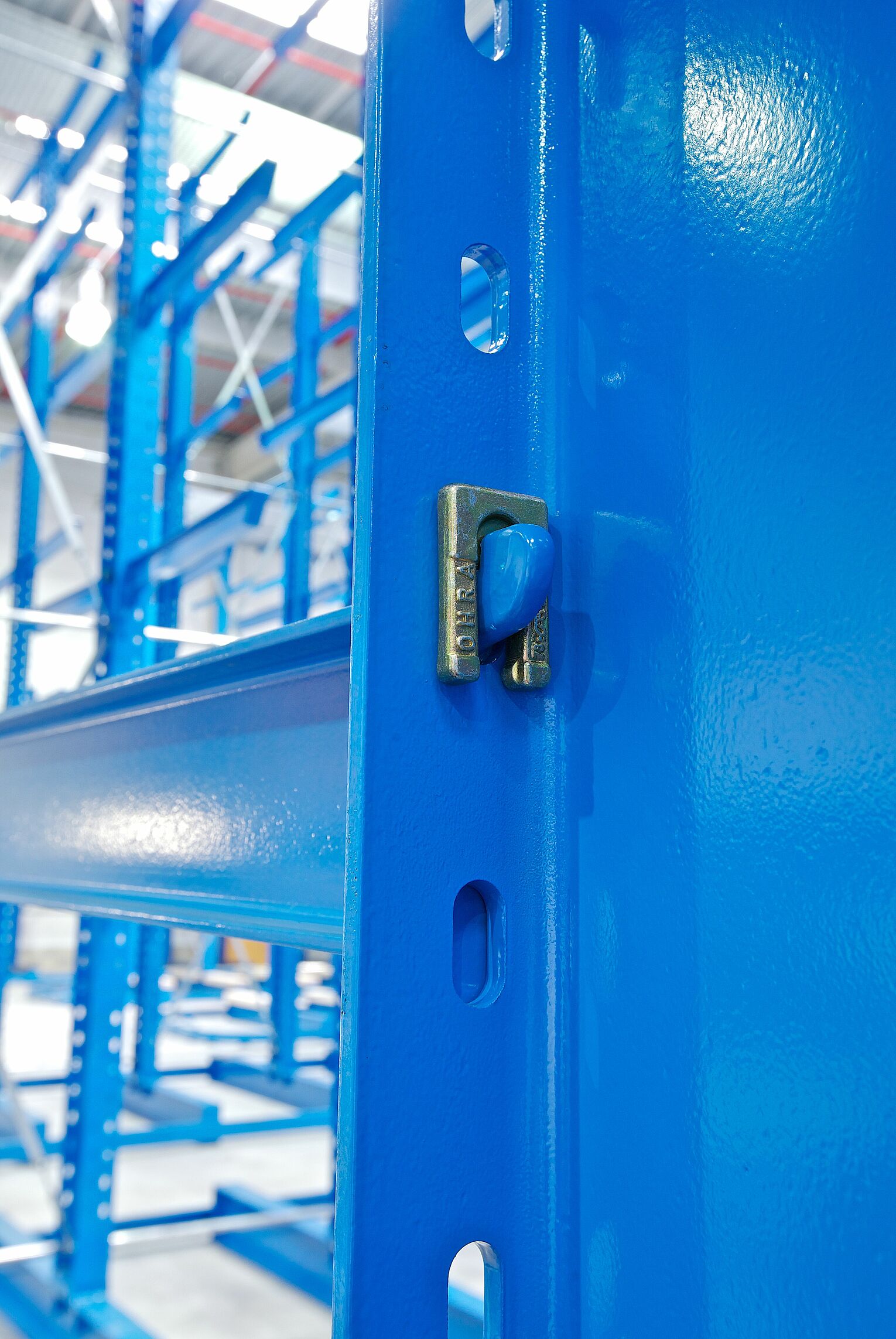[Translate "Portugal"] Cantilever racking system by OHRA