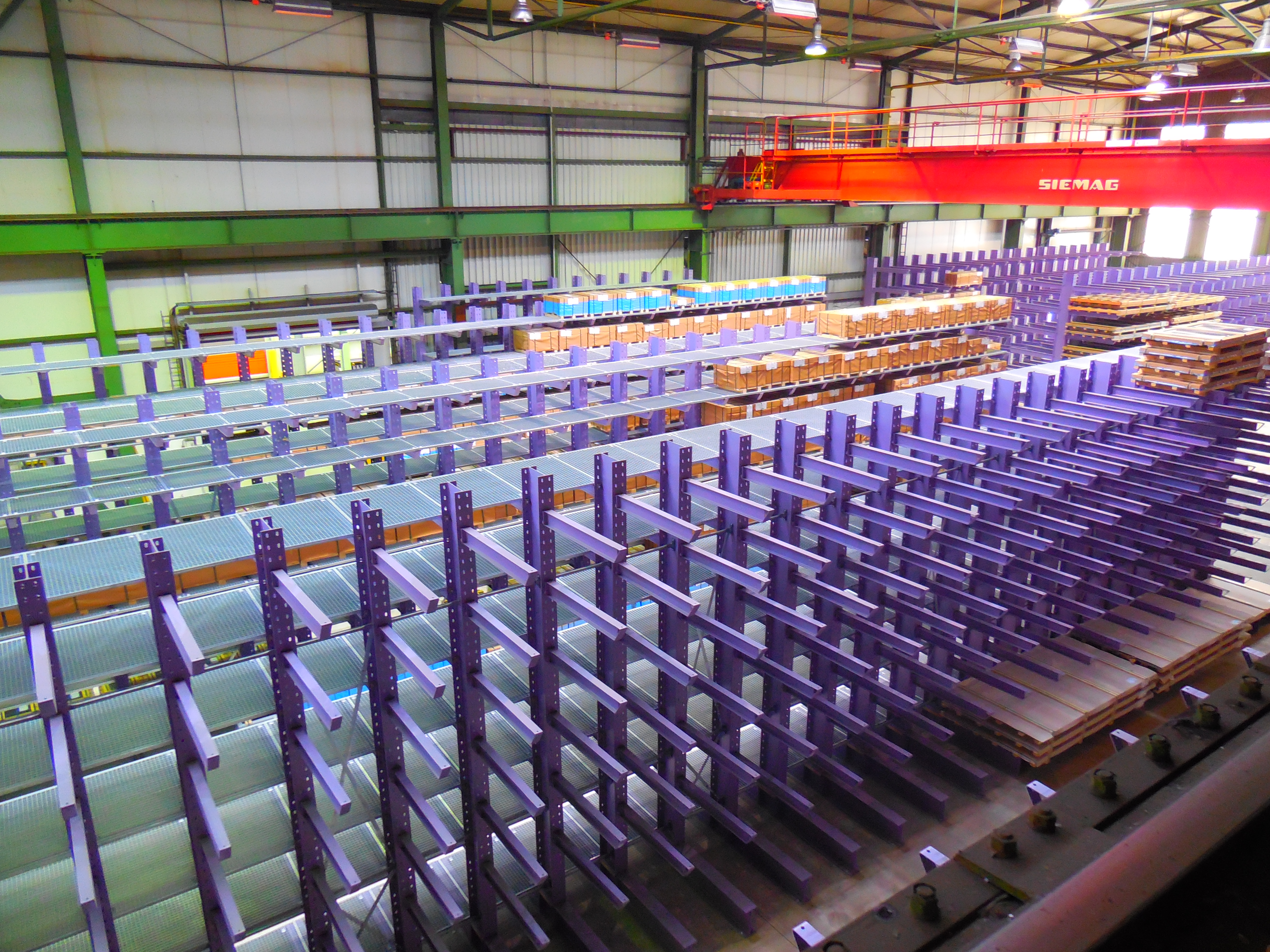 [Translate "Portugal"] Cantilever racking system by OHRA