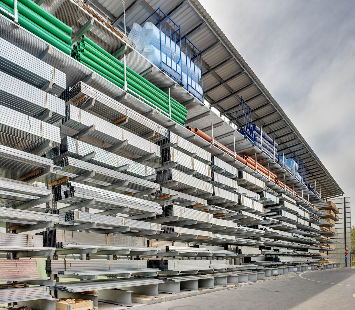 [Translate "Portugal"] Cantilever racking building material